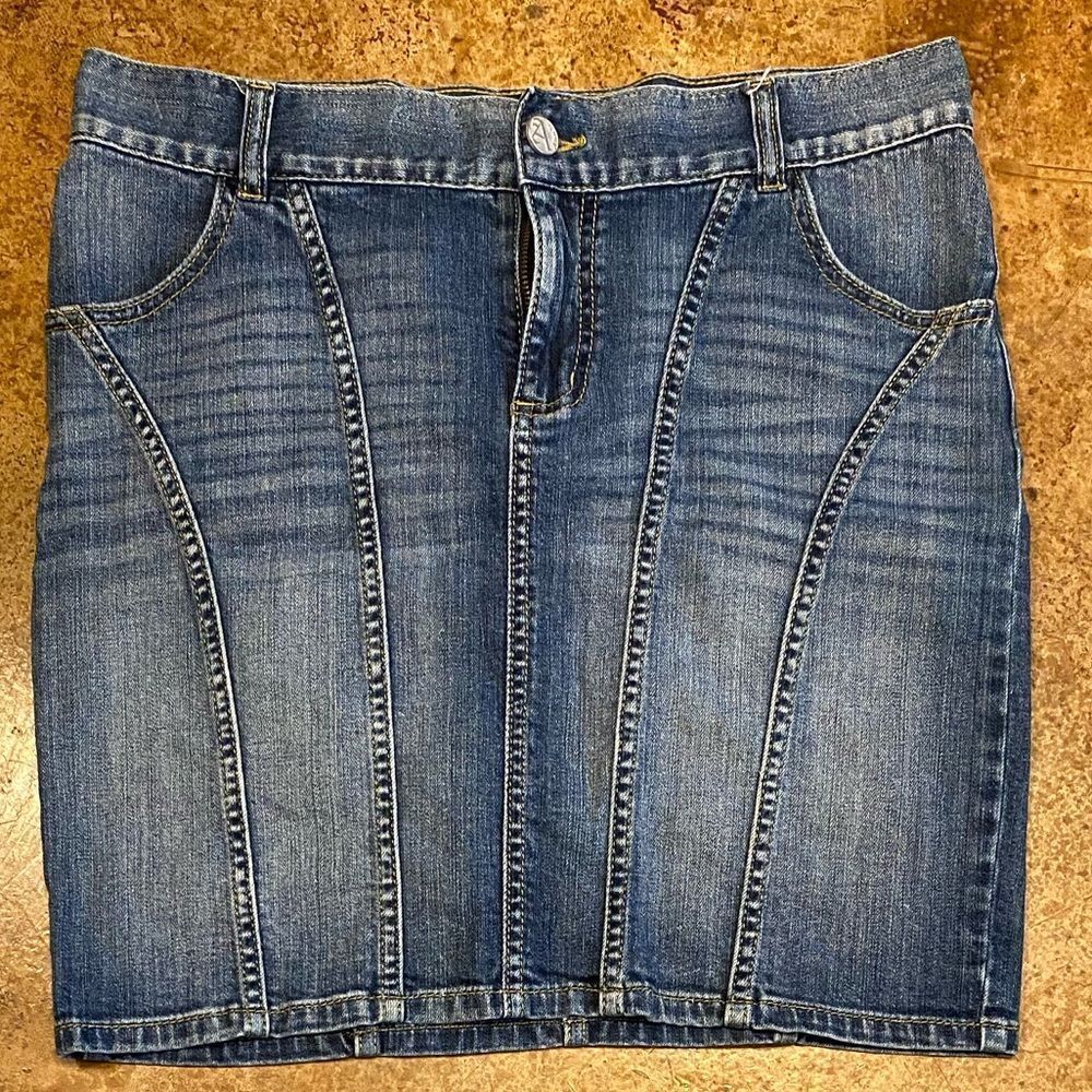 ALLEN B. by Allen Schwartz dark acid wash seamed denim mini jean‎ skirt